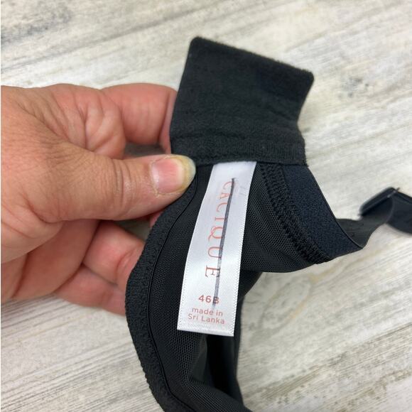 Cacique womens plus 46B black Boost Plunge bra underwire new - Picture 6 of 7